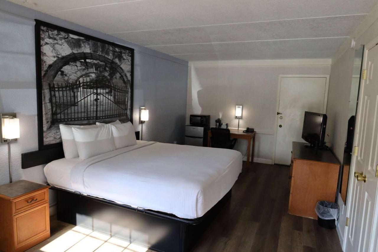 Hotel Super 8 By Wyndham Austin South I-35 Exteriér fotografie